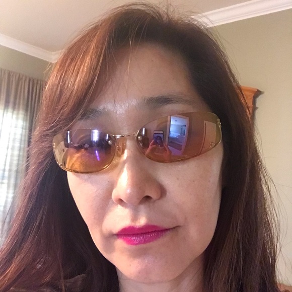 Authentic Prada Sunglasses - Picture 5 of 7